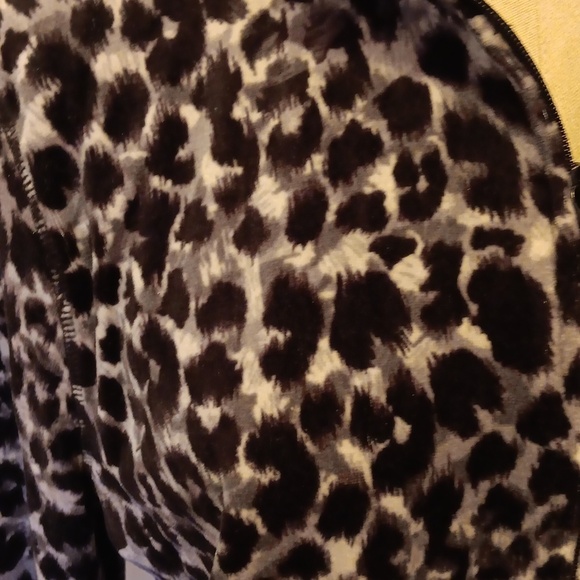 Kim Roger's medium petite jacket - Picture 2 of 3